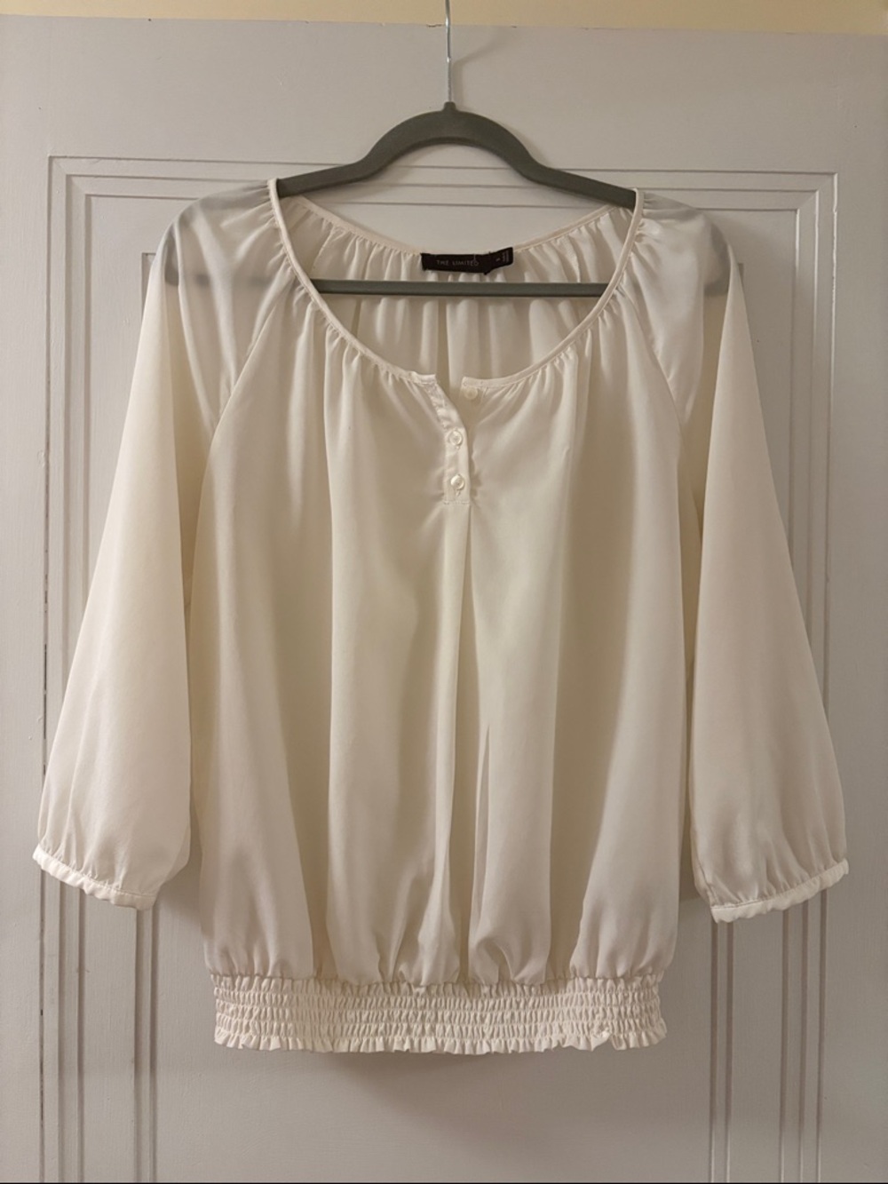 The Limited Cream Scoop Neck 3/4 Sleeve Peasant Blouse